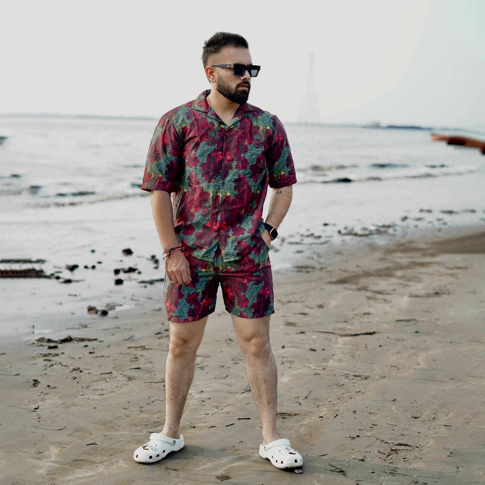 RYON MAROON AND GREEN FLORAL PATTERN PRINT CAMP COLLAR RELAXED-FIT RESORT SHIRT CO ORD SET